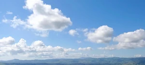 空 / 見ると、リラックスすると感じる。