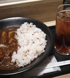 Lunch eaten on Monday, January 15 around 1:00 P.M. I ate alone at a café inside of a train station.