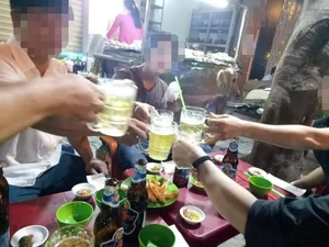 これは私の中学時代の同級生との同窓会での食事の写真です。