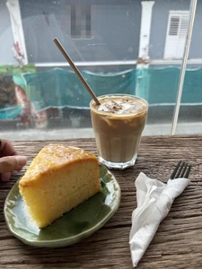 It was a snack/ breakfast that I had on a trip with my friends from the military and I had a cake and a cup of latte to keep myself awake and energise myself.